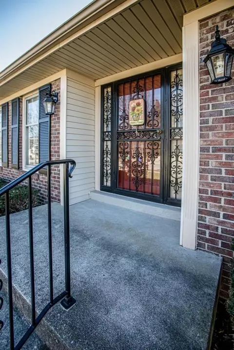3414 Snaffle Rd, Lexington, KY 40513 photo 4