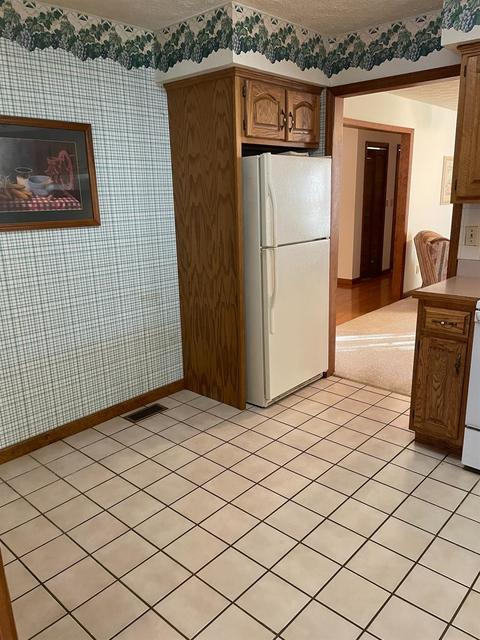 469 Lakeside Dr, Jackson, KY 41339 photo 5