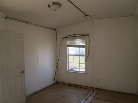 49 Baltic Ave, Morehead, KY 40351 photo 17