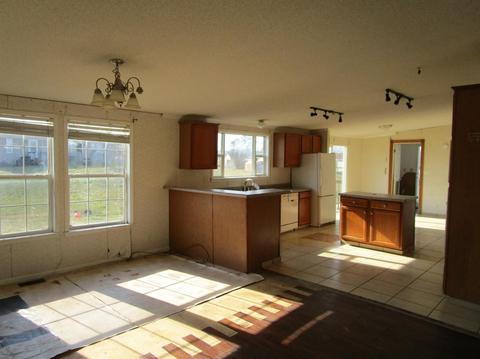49 Baltic Ave, Morehead, KY 40351 photo 6