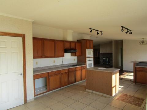 49 Baltic Ave, Morehead, KY 40351 photo 3