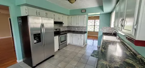 1215 Maple Ln, Corbin, KY 40701 photo 7