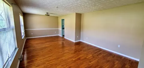 1215 Maple Ln, Corbin, KY 40701 photo 4