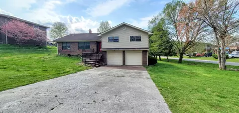 1215 Maple Ln, Corbin, KY 40701 photo 2
