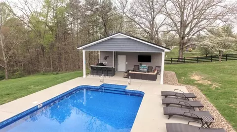 985 Gordon Hill Pike, Corbin, KY 40701 photo 10