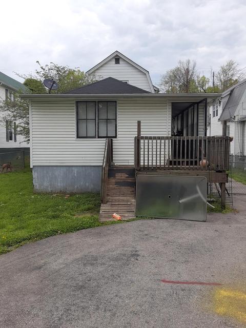 126 E Walnut St, Richmond, KY 40475 photo 2