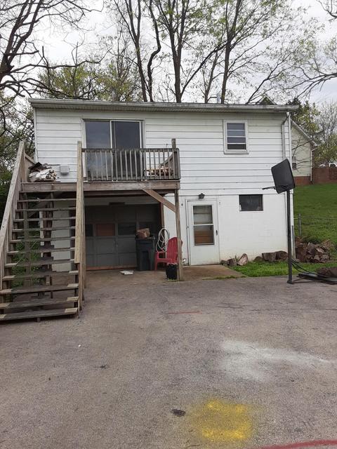 126 E Walnut St, Richmond, KY 40475 photo 3