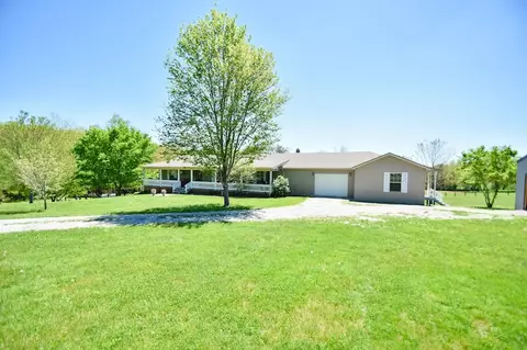 174 Ford Ln, Berea, KY 40403 photo 2