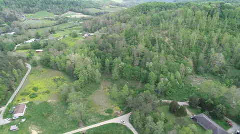 395 Ainer Jackson Rd, Corbin, KY 40701 photo 3