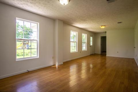 6830 E Laurel Rd, London, KY 40741 photo 8