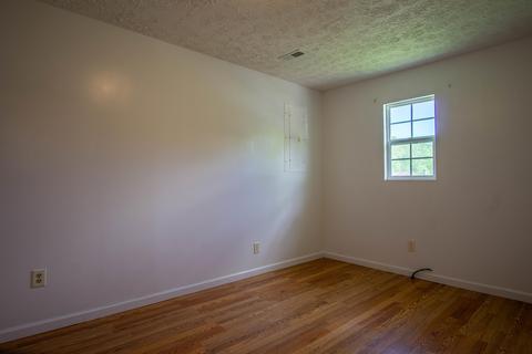 6830 E Laurel Rd, London, KY 40741 photo 6