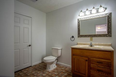6830 E Laurel Rd, London, KY 40741 photo 5