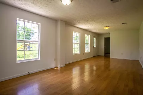 6830 E Laurel Rd, London, KY 40741 photo 8