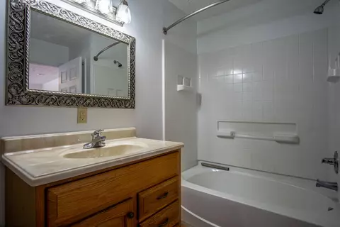 6830 E Laurel Rd, London, KY 40741 photo 4