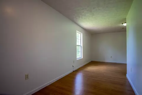 6830 E Laurel Rd, London, KY 40741 photo 10