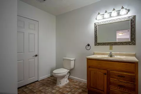 6830 E Laurel Rd, London, KY 40741 photo 5