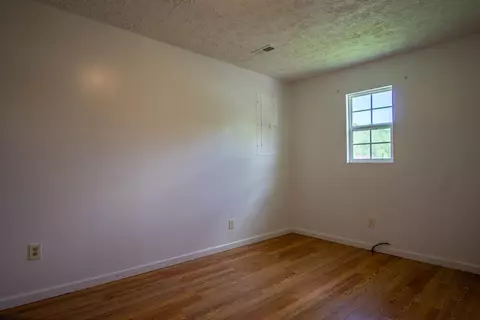 6830 E Laurel Rd, London, KY 40741 photo 6