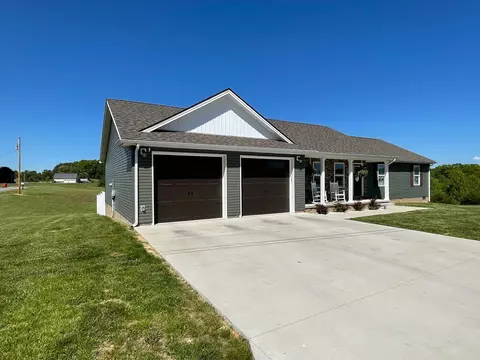 387 Landen Dr, Corbin, KY 40701 photo 2