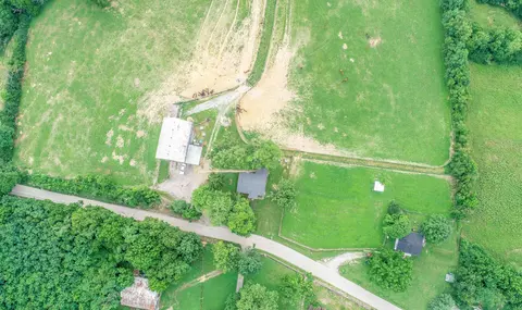 180 Levy Rd, Paris, KY 40361 photo 5