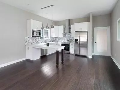 203 E Sixth St, Lexington, KY 40508 photo 2
