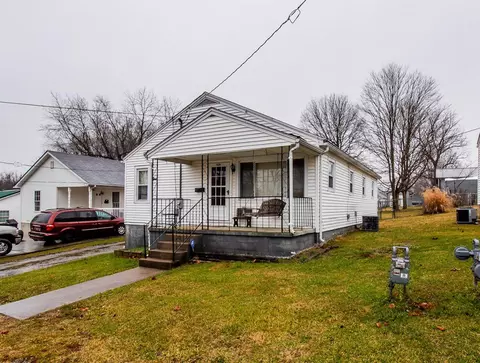 436 Chambers St, Paris, KY 40361 photo 2