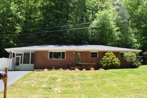 1379 Knapp Ave, Morehead, KY 40351 photo 1