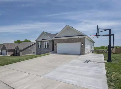 152 Fallow Cir, Georgetown, KY 40324 photo 3