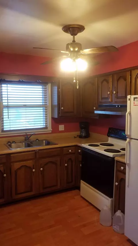 558 Mcafee Ln, Salvisa, KY 40372 photo 9