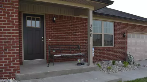 560 Saphire Dr, Berea, KY 40403 photo 3