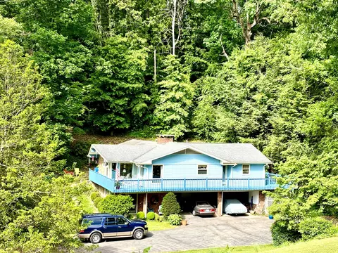 100 Tanglewood Dr, Corbin, KY 40701 photo 1