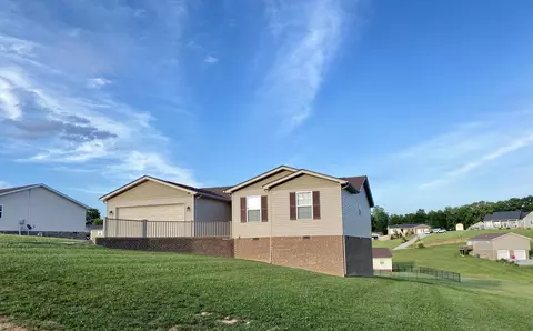 270 Hickory Hill Dr, Corbin, KY 40701 photo 2