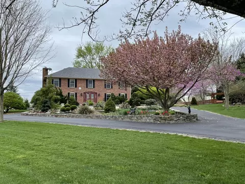 977 Rogers Rd, Lancaster, KY 40444 photo 1