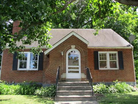 208 E Third St, Perryville, KY 40468 photo 2