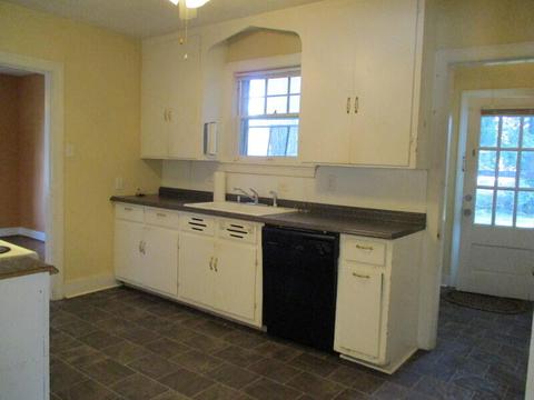 208 E Third St, Perryville, KY 40468 photo 12