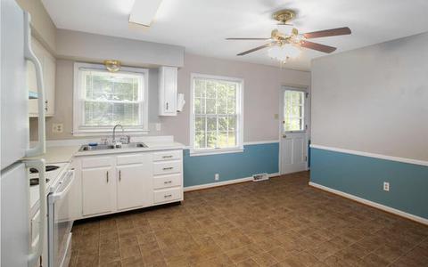 565 Compton Dr, Lexington, KY 40517 photo 4