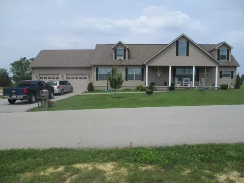 571 Aubrie Blvd, Flemingsburg, KY 41041