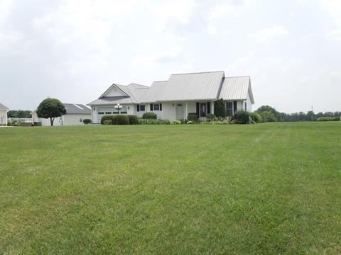 149 Bright Leaf Dr, Lancaster, KY 40444 photo 3