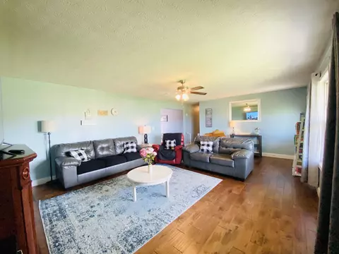 323 Hickory Hill Dr, Corbin, KY 40701 photo 3