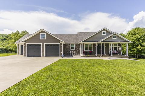 203 River Run Dr, Lancaster, KY 40444 photo 1