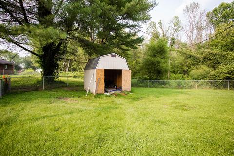 188 E Railroad St, Stanton, KY 40380 photo 6