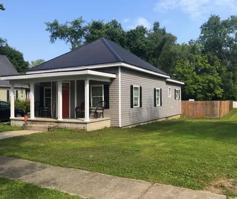 105 Elm St, Berea, KY 40403 photo 2