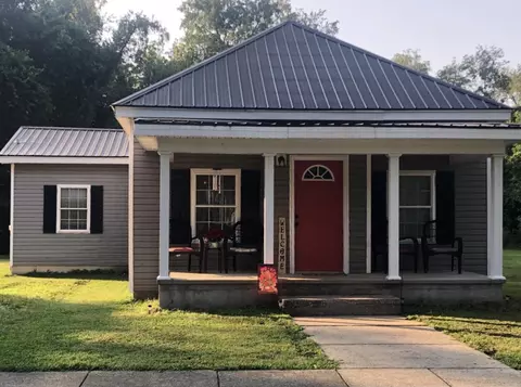 105 Elm St, Berea, KY 40403 photo 1