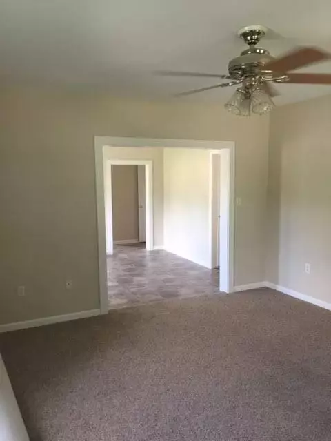 95 W Greendale St, Corbin, KY 40701 photo 3