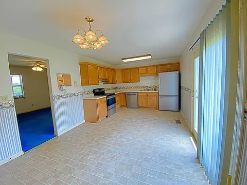 181 Barrett St, Grayson, KY 41143 photo 6