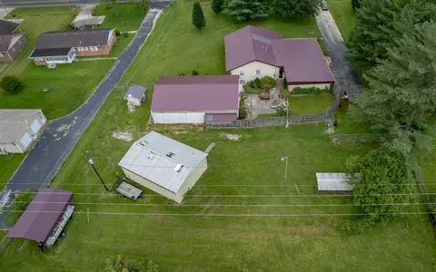931 E College Ave, Stanton, KY 40380 photo 6