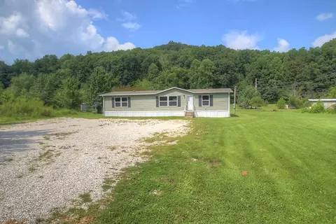 333 Brandy Ln, Stanton, KY 40380 photo 3