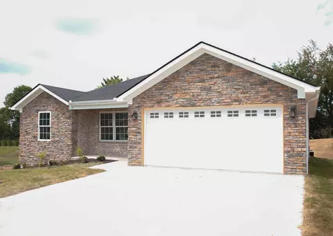 649 Fourwinds Dr, Richmond, KY 40475 photo 3
