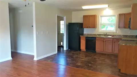113 Peyton Ave, Irvine, KY 40336 photo 4
