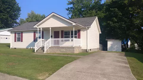 113 Peyton Ave, Irvine, KY 40336 photo 2