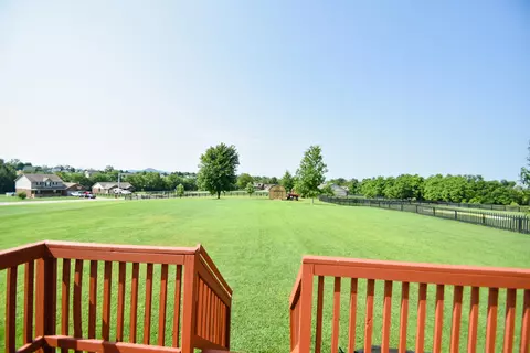 528 Macrander Dr, Berea, KY 40403 photo 6